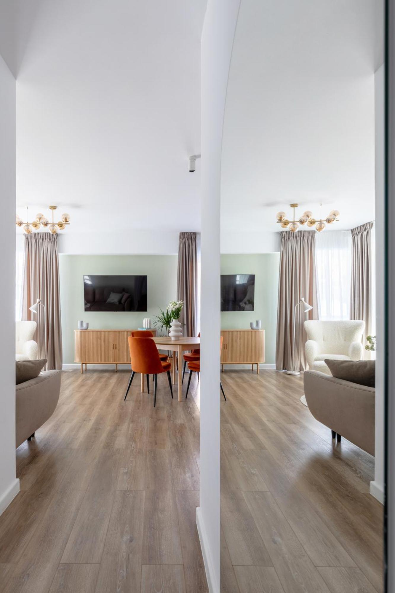 Dream Garden Apartment With Free Parking 锡纳亚 外观 照片